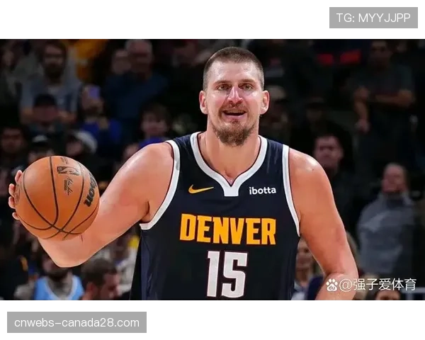 掘金胜马刺,约基奇抓下后场篮板后纵贯全场的长传助攻成为亮点 掘金胜马刺,约基奇抓下后场篮板后纵贯全场的长传助攻成为亮点